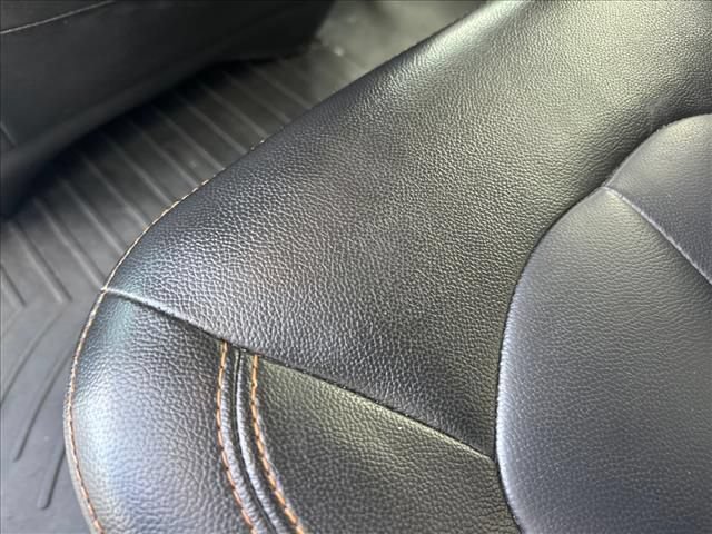 Used 2017 Chrysler Pacifica Touring Plus w/ Tire & Wheel Group FWD image 16