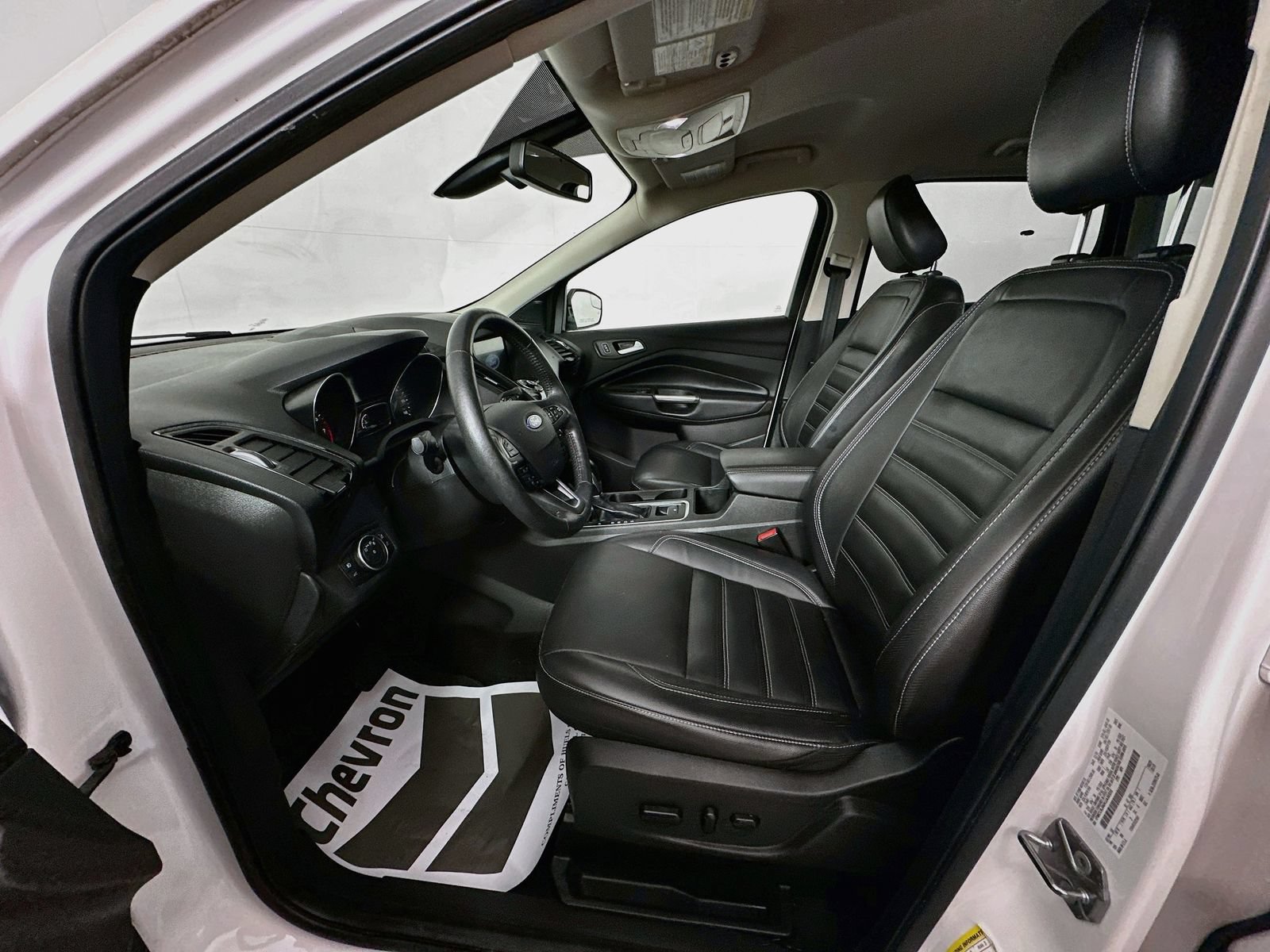 Used 2019 Ford Escape Titanium AWD/4WD image 20