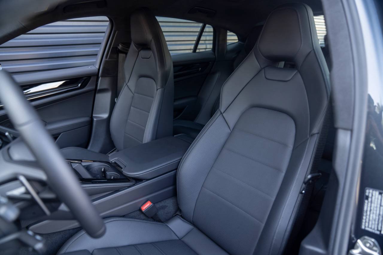 New 2026 Porsche Panamera Turbo AWD/4WD image 5