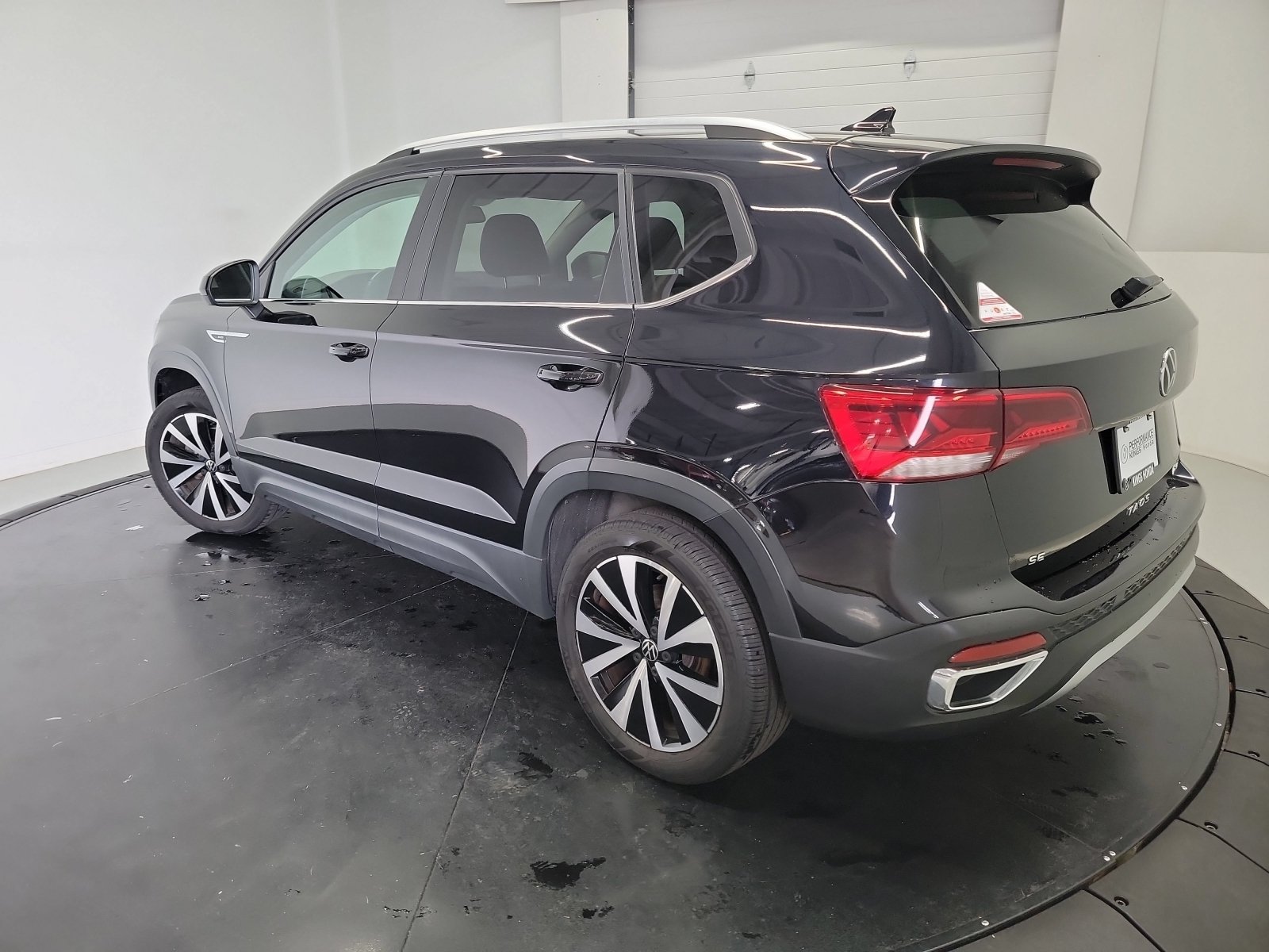 Used 2022 Volkswagen Taos SE AWD/4WD image 6
