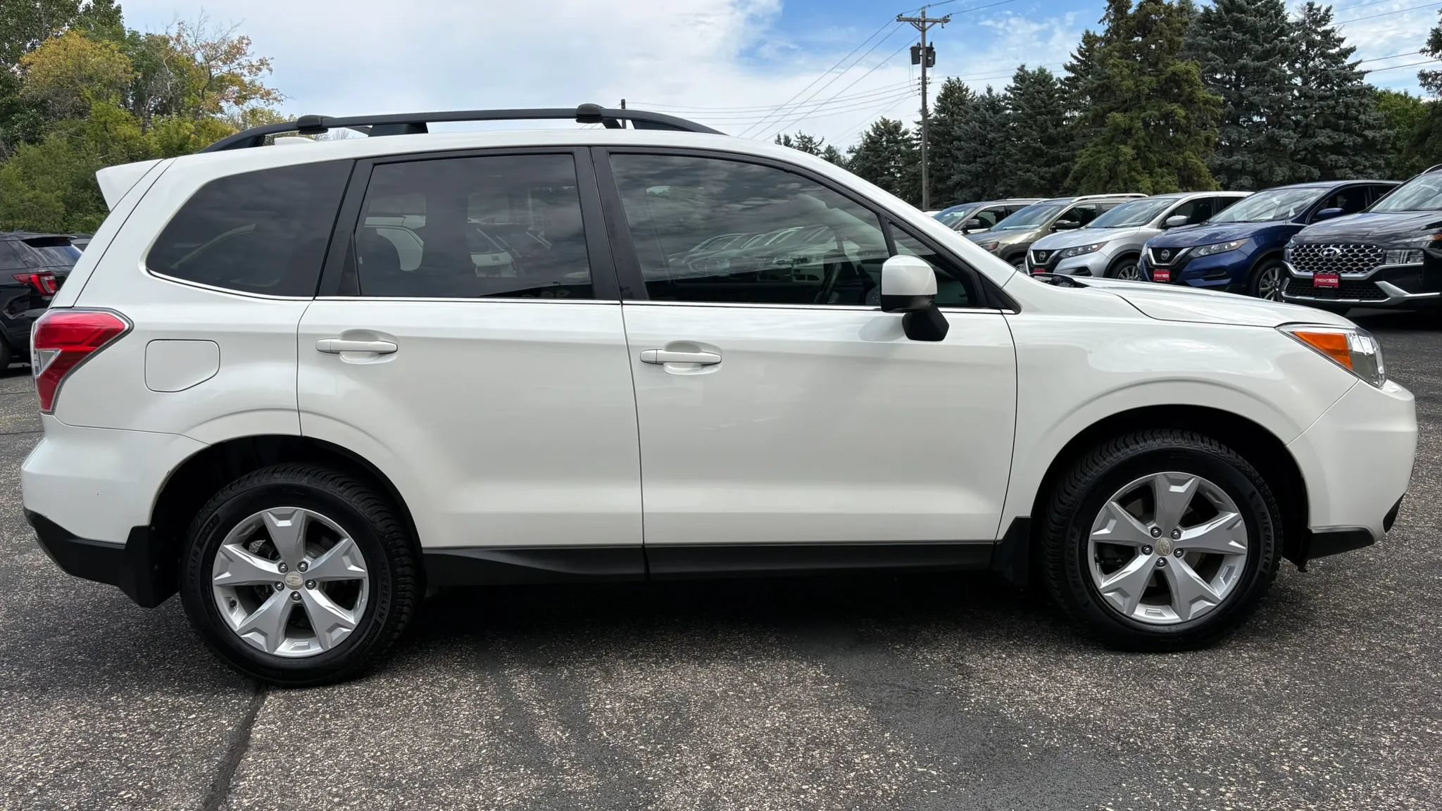 Used 2016 Subaru Forester 2.5i Limited AWD/4WD image 11