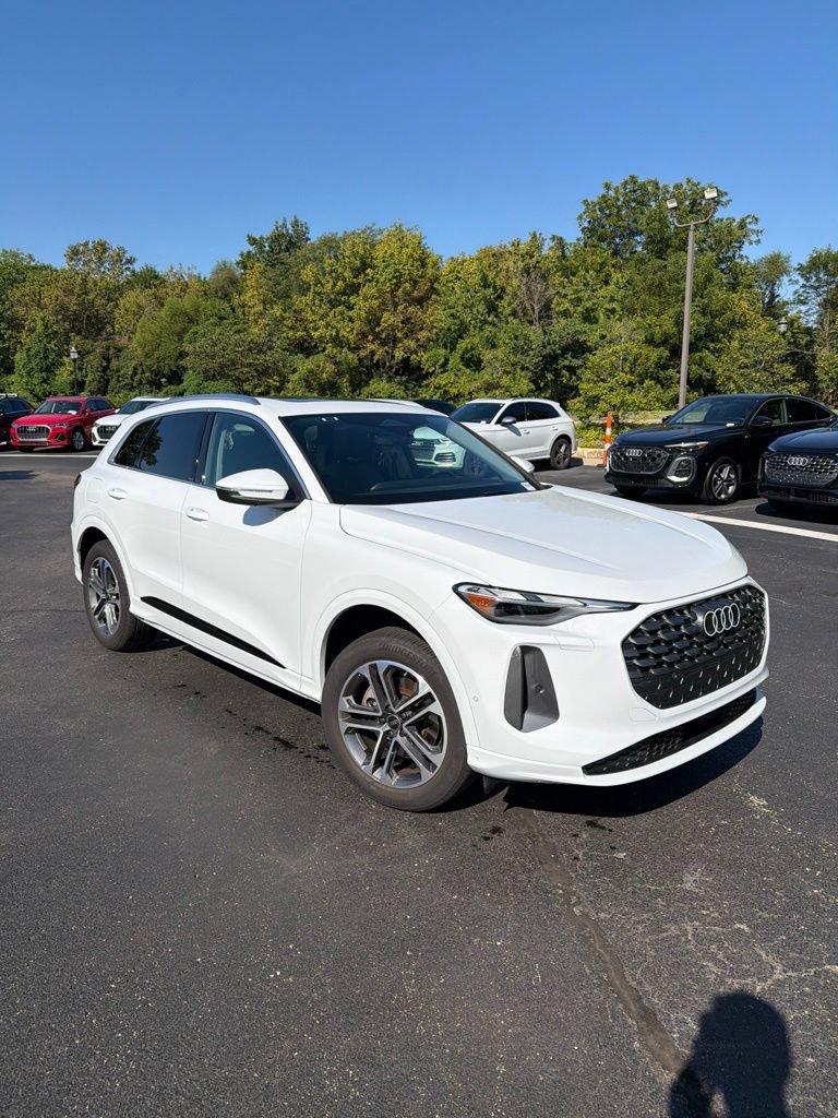 Certified 2025 Audi Q5 Premium w/ Convenience Package