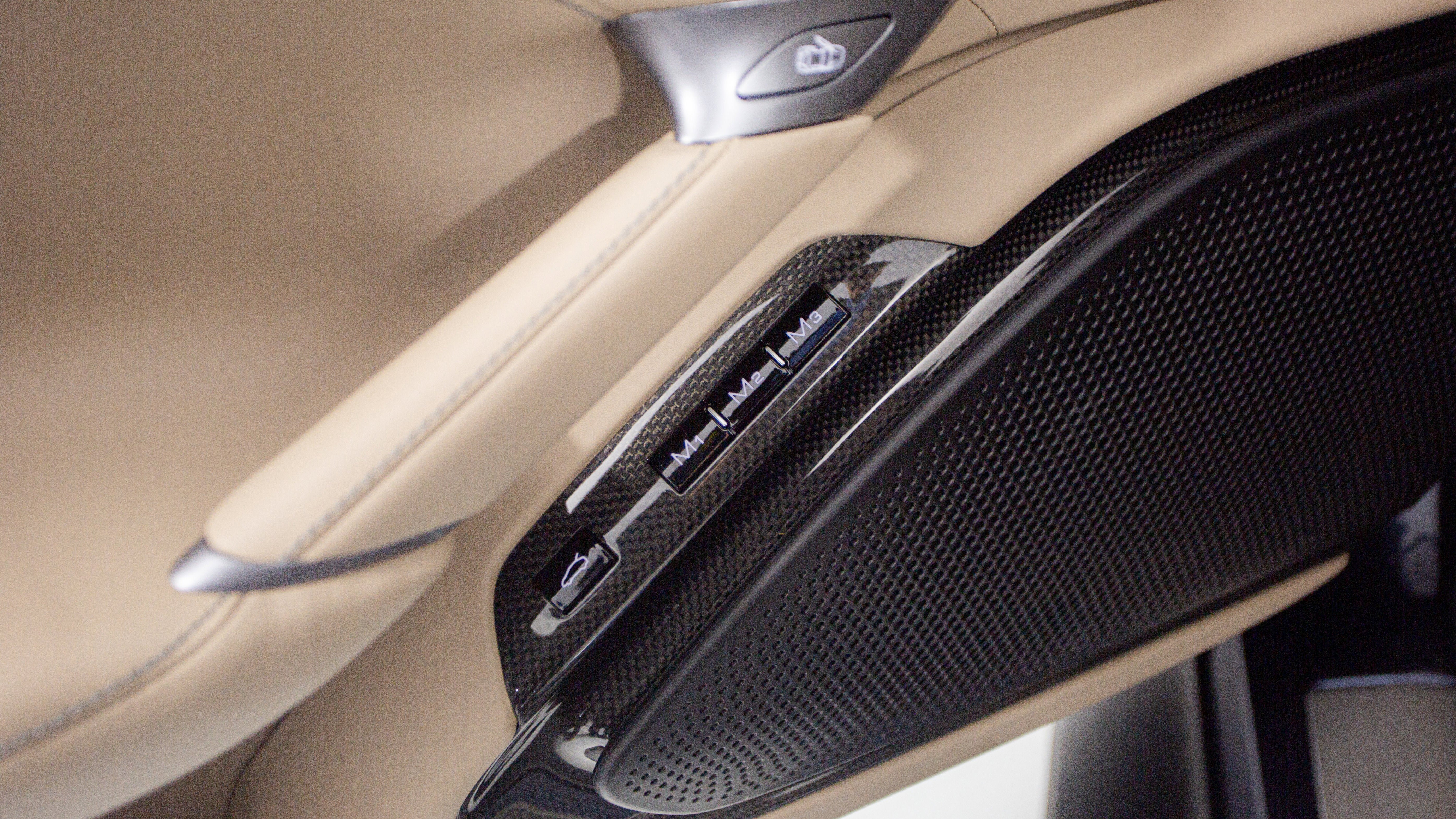 Certified 2024 Ferrari Roma image 34