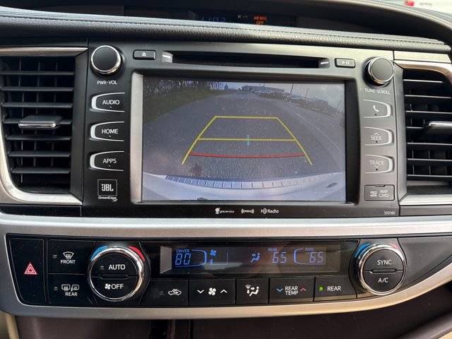 Used 2018 Toyota Highlander Limited image 30