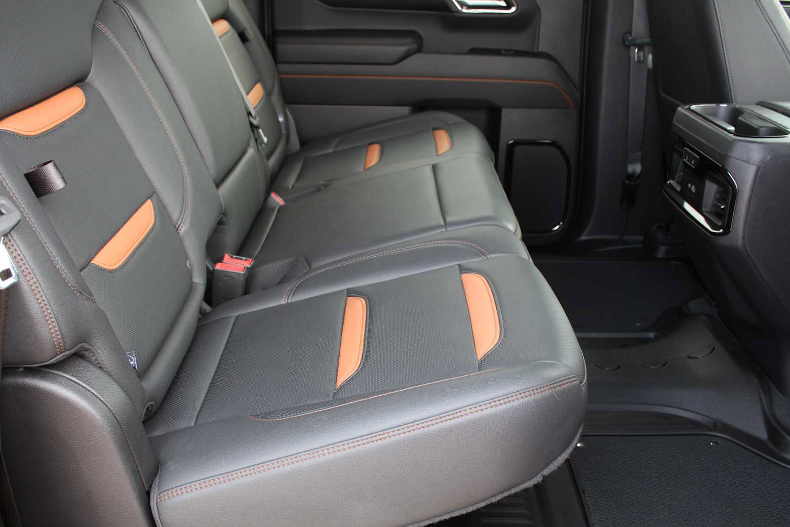 Used 2024 GMC Sierra 1500 AT4 w/ AT4 Premium Package AWD/4WD image 25