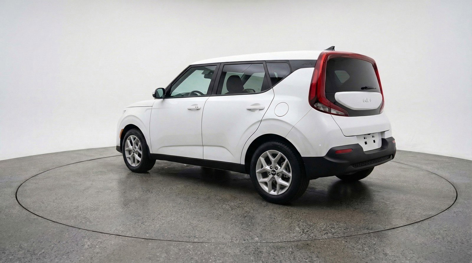 Used 2025 Kia Soul LX w/ LX Technology Package FWD image 6