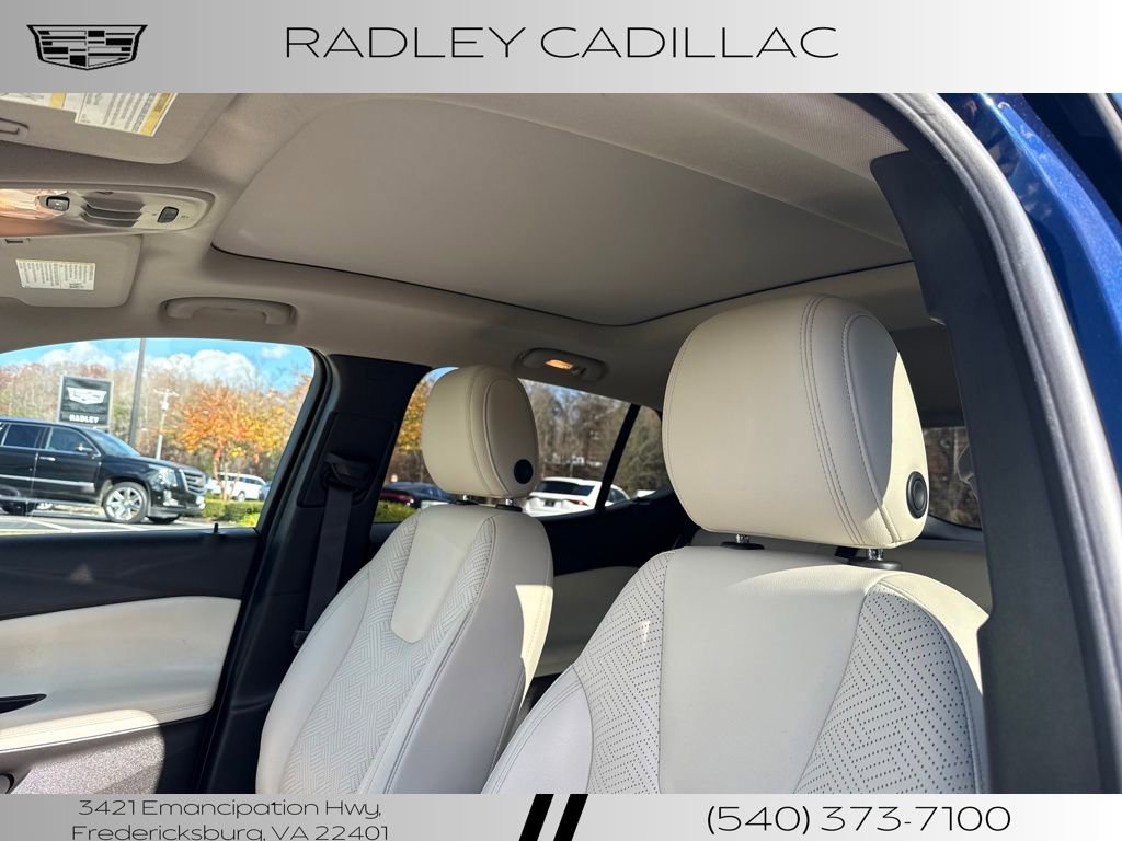 Used 2022 Buick Encore GX Essence w/ Advanced Technology Package image 2