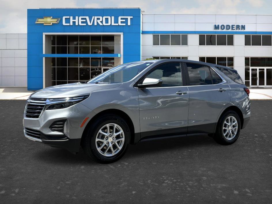 Used 2024 Chevrolet Equinox LT w/ LPO, Floor Liner Package FWD image 1