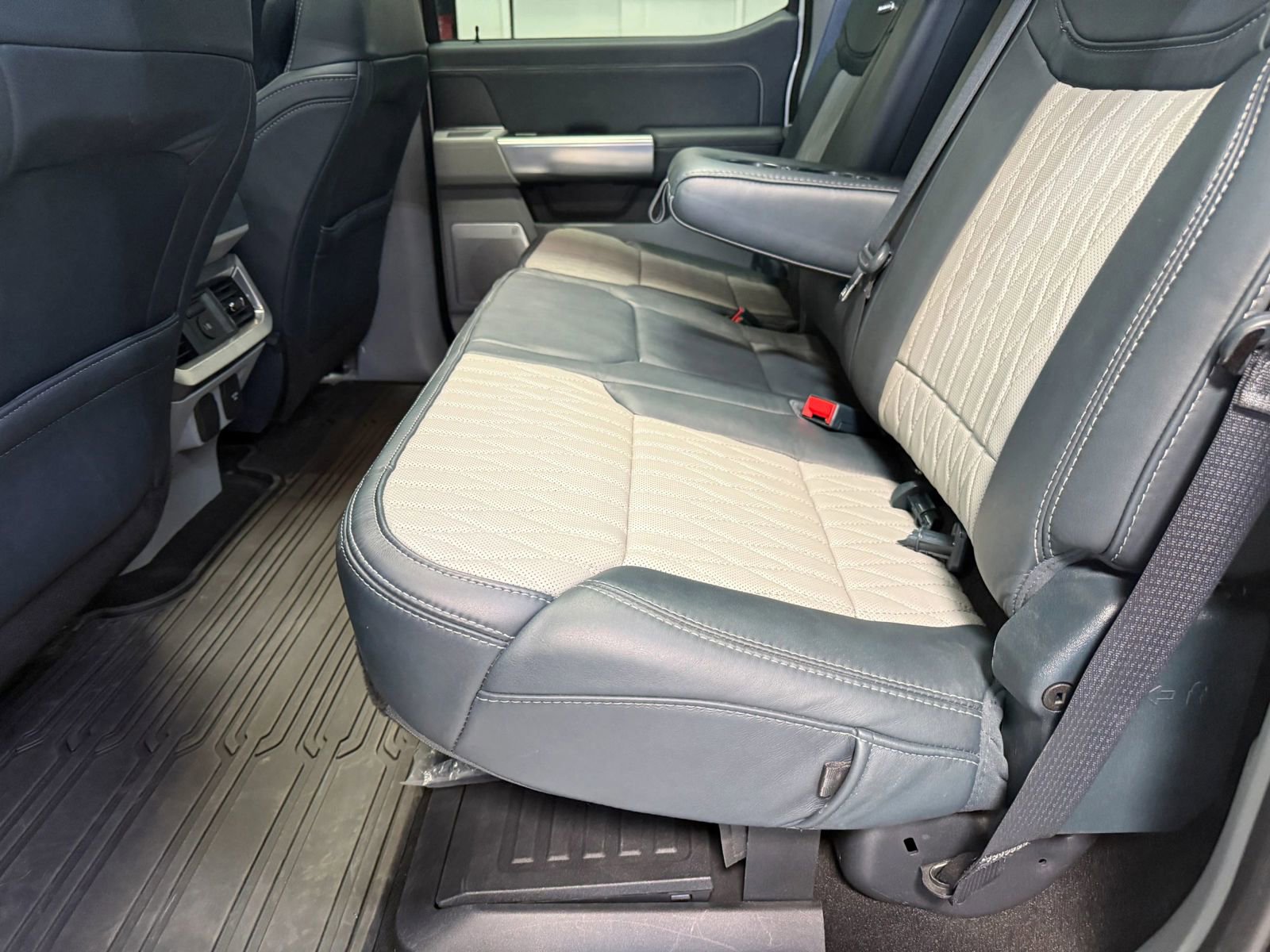 Used 2024 Ford F450 Limited w/ FX4 Off-Road Package image 69