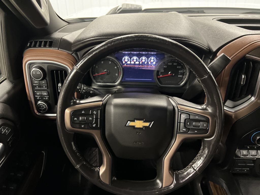 Used 2020 Chevrolet Silverado 3500 High Country w/ Technology Package AWD/4WD image 20