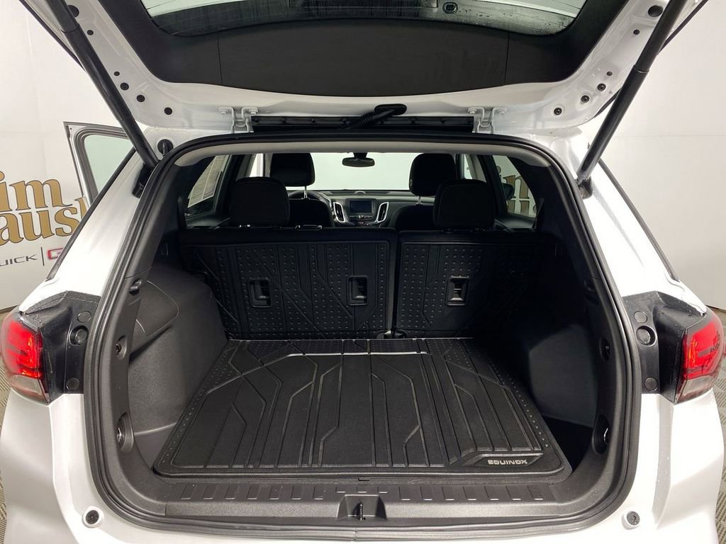 Certified 2024 Chevrolet Equinox LT w/ LPO, Floor Liner Package image 22