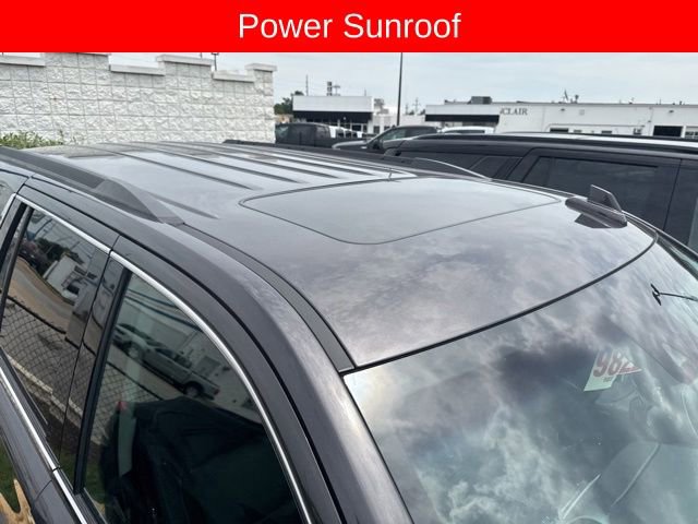 Used 2018 GMC Yukon SLT AWD/4WD image 6
