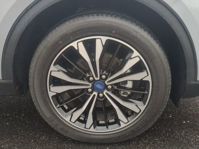 Used 2022 Ford Escape SEL w/ SEL Stealth AWD Package image 10