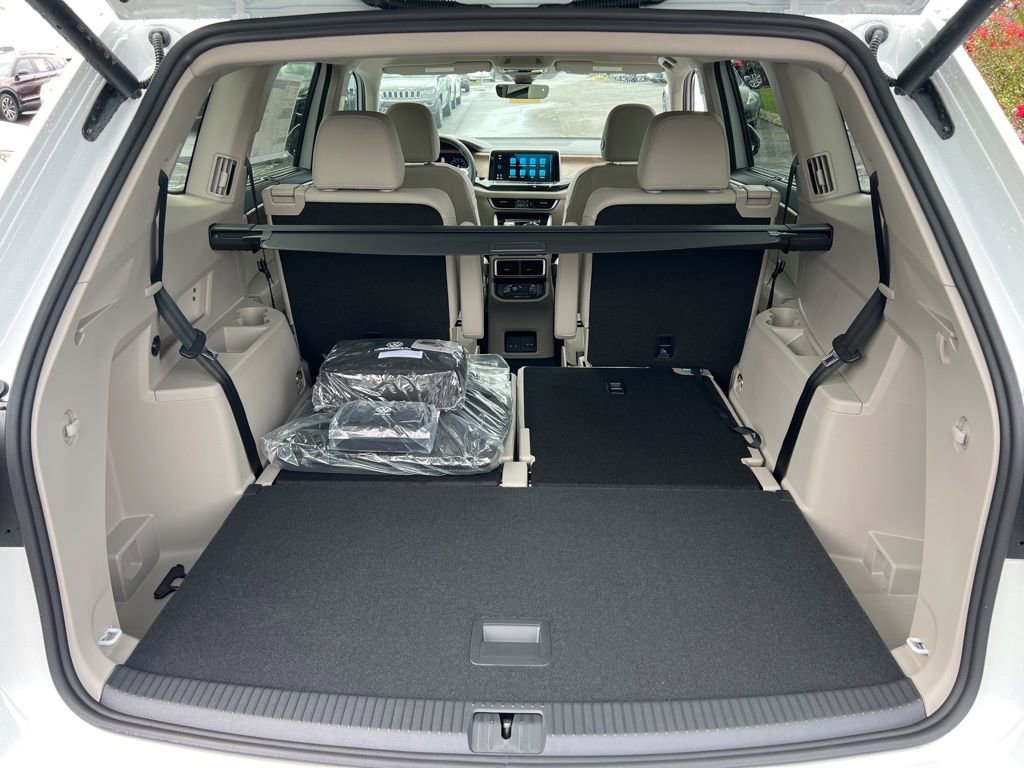 New 2026 Volkswagen Atlas SE image 13