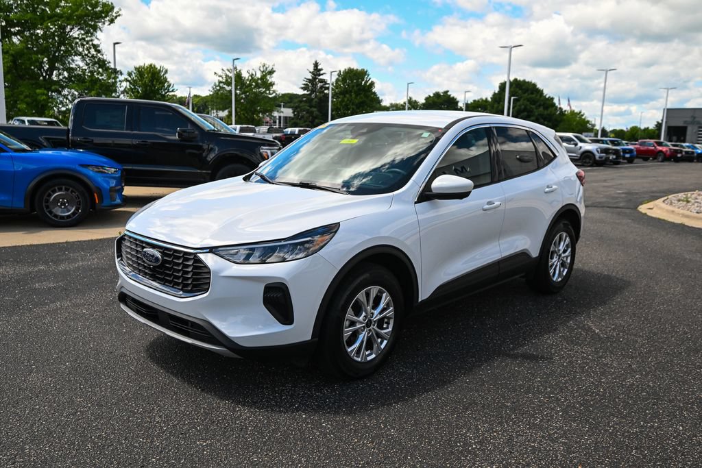 Certified 2023 Ford Escape Active w/ Tech Pack #2 AWD/4WD image 9
