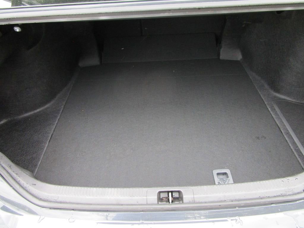 Used 2025 Toyota Camry LE image 12