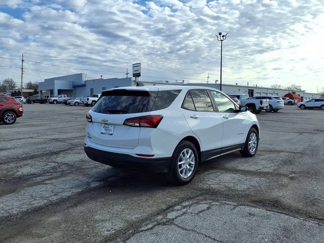 Used 2024 Chevrolet Equinox LS w/ LS Convenience Package FWD image 23