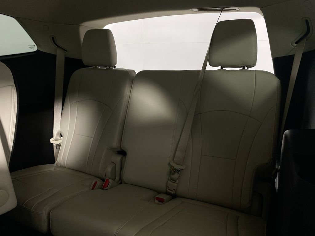 Used 2023 Buick Enclave Essence w/ Experience Buick Package image 23