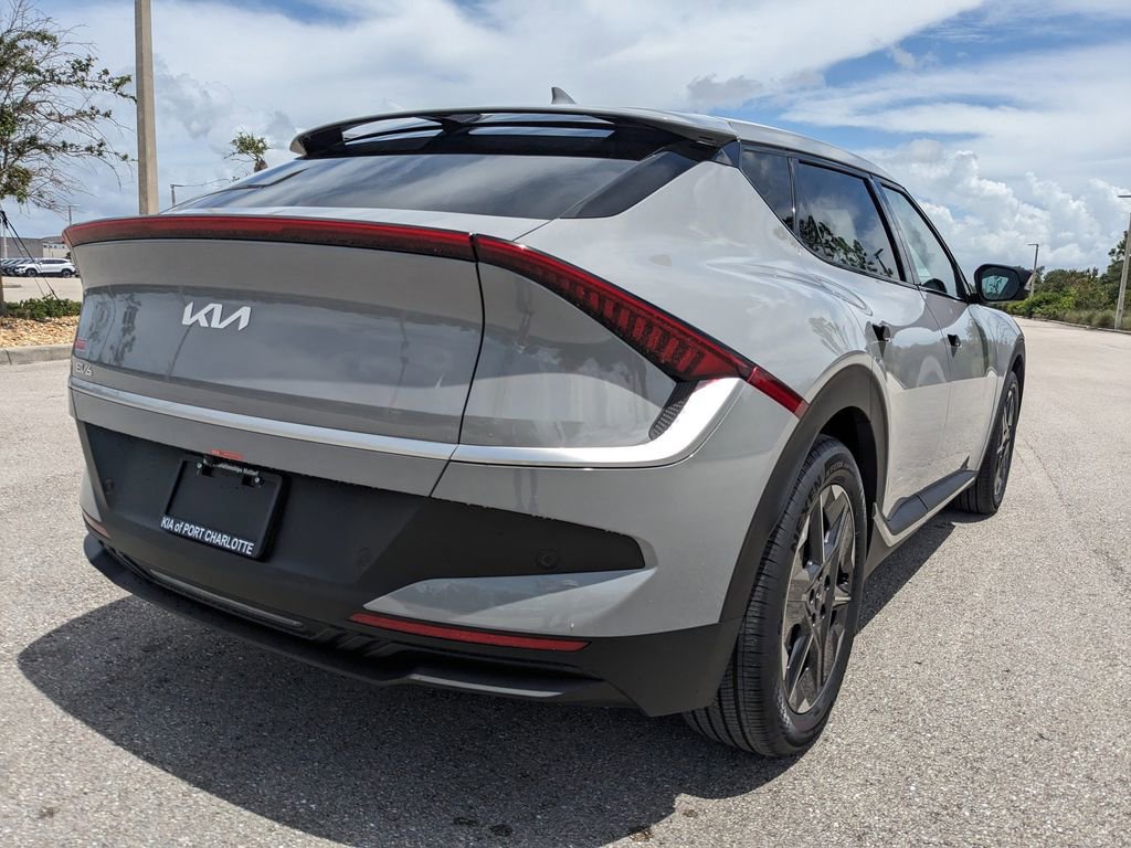 New 2025 Kia EV6 Light RWD image 5