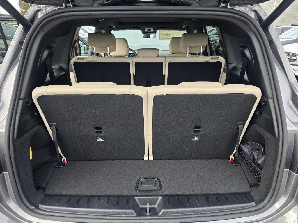 New 2026 Mercedes-Benz GLB 250 4MATIC image 11