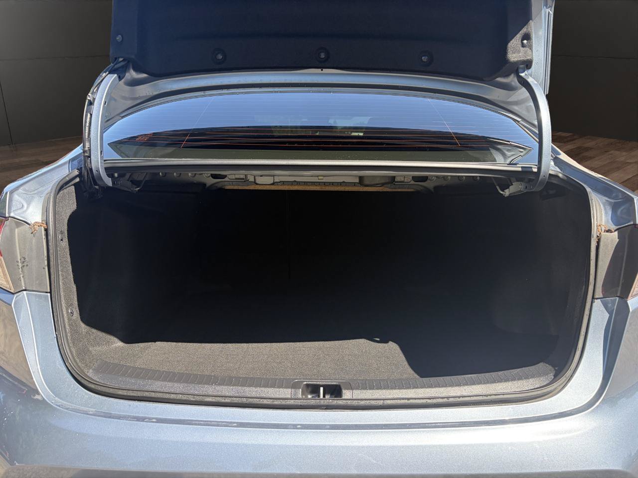 Used 2022 Toyota Corolla LE FWD image 19