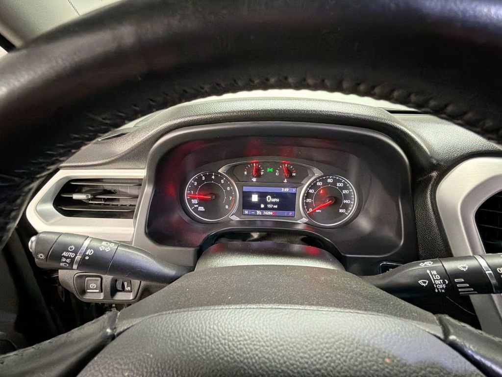 Used 2020 GMC Acadia SLT w/ Premium Package image 11