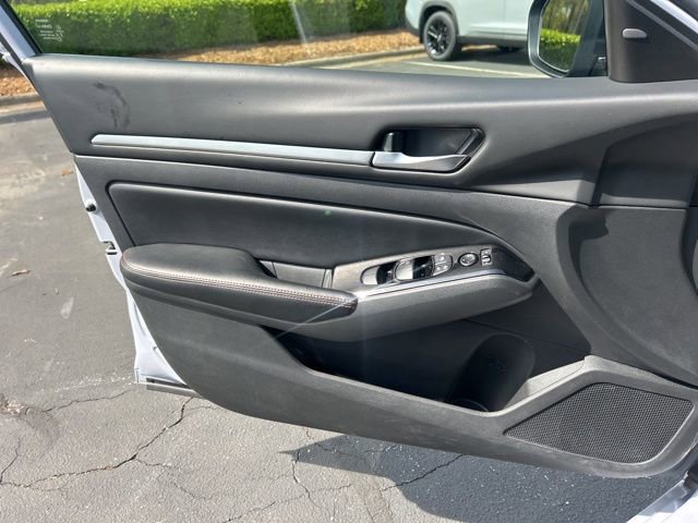 Used 2024 Nissan Altima 2.5 SR image 24