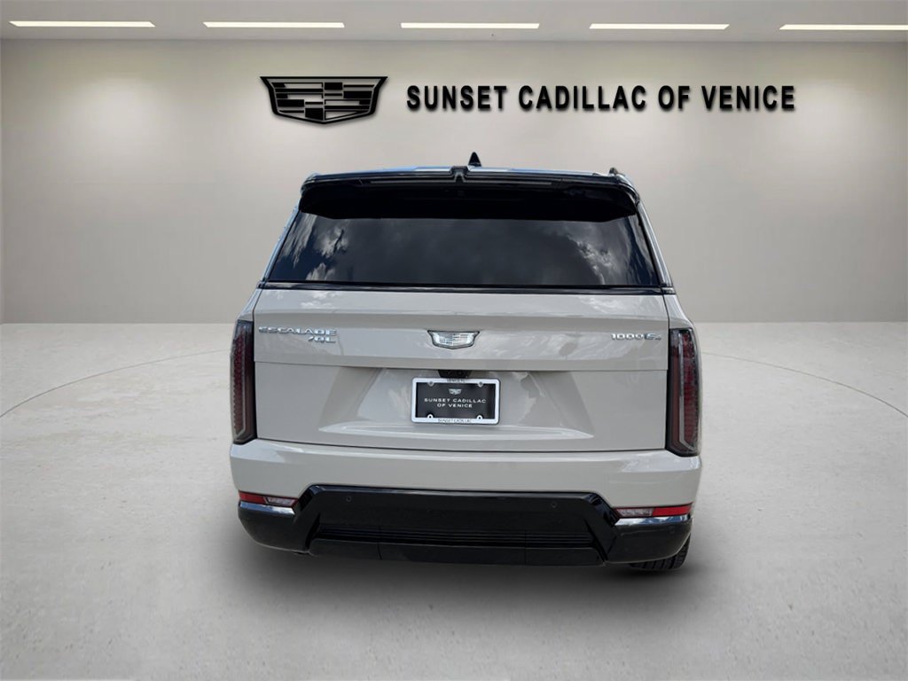 New 2026 Cadillac Escalade IQL Sport 2 w/ LPO, ONYX Package AWD/4WD image 4