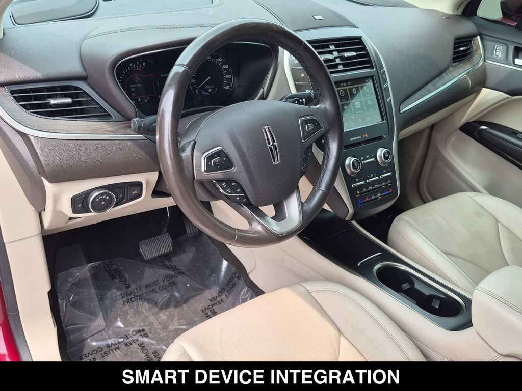 Used 2019 Lincoln MKC Reserve w/ MKC Climate Package AWD/4WD image 2