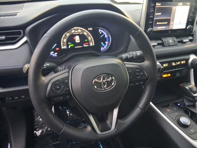 Used 2020 Toyota RAV4 XSE image 19