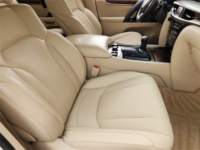 Used 2016 Lexus LX 570 4WD image 12