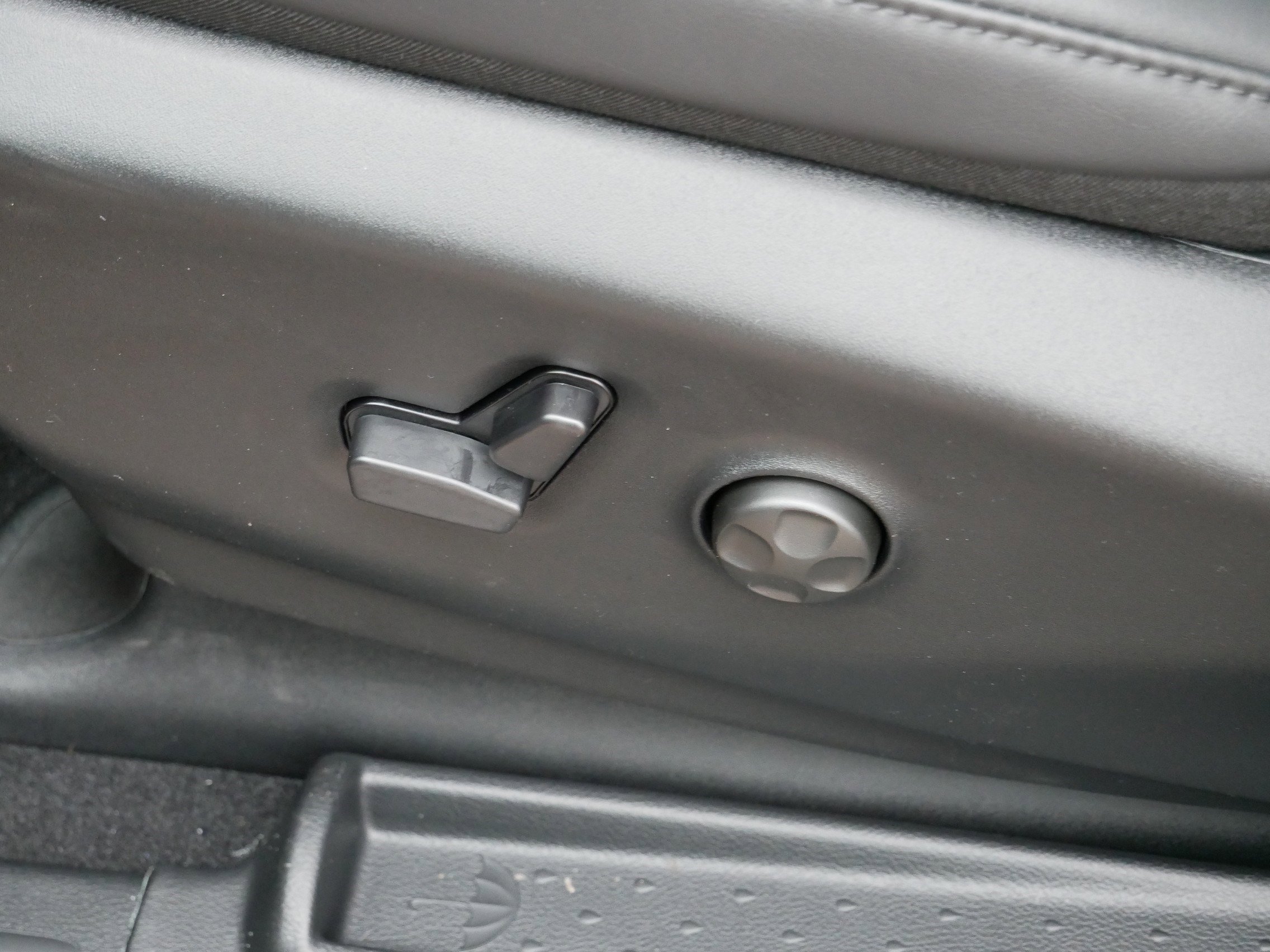 New 2026 Chrysler Pacifica Select image 13