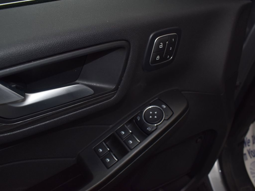 Used 2024 Ford Escape Platinum w/ Premium Technology Package AWD/4WD image 15