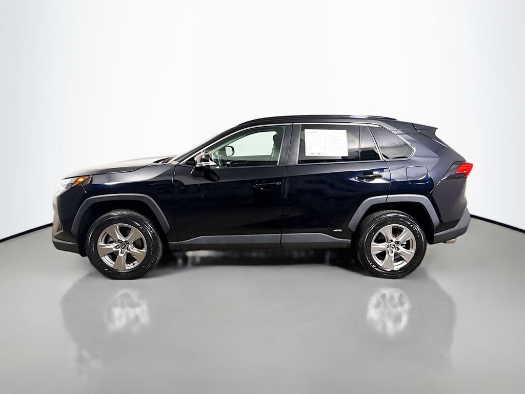 Used 2024 Toyota RAV4 XLE w/ Convenience Package AWD/4WD image 4