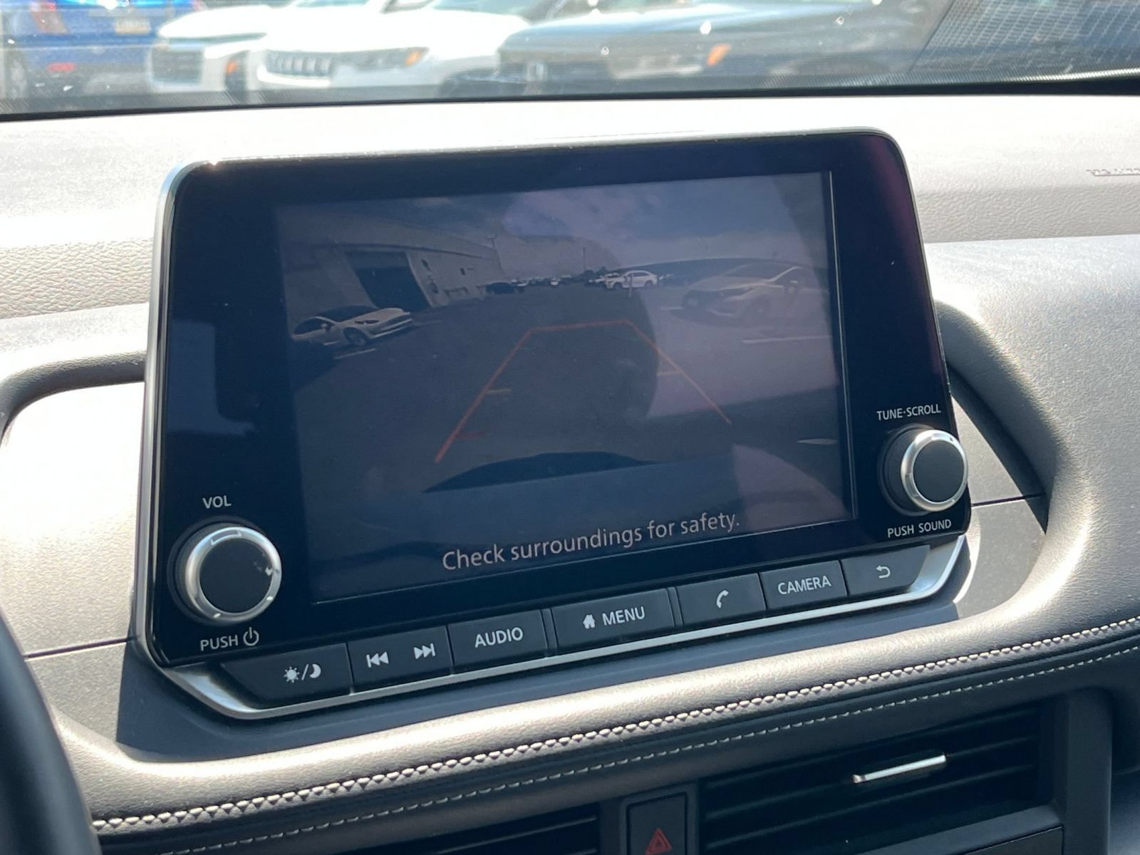 Used 2025 Nissan Rogue SV AWD/4WD image 26