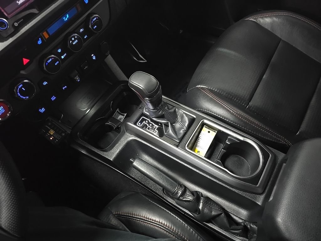 Used 2021 Toyota Tacoma TRD Pro AWD/4WD image 26
