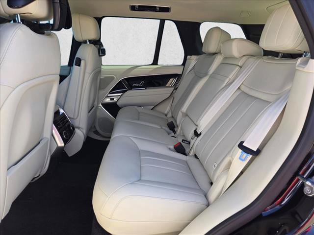 New 2026 Land Rover Range Rover SE AWD/4WD image 16