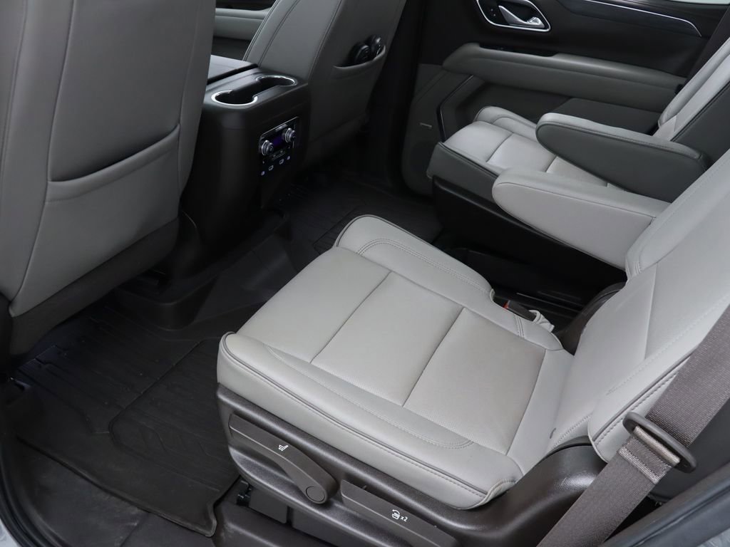 Used 2021 GMC Yukon SLT w/ SLT Premium Package AWD/4WD image 35