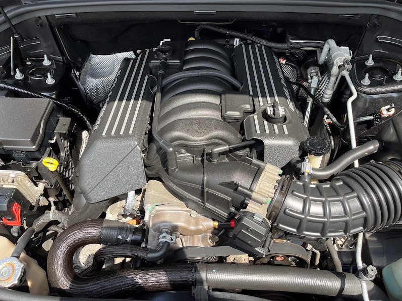 Used 2015 Jeep Grand Cherokee SRT AWD/4WD image 29