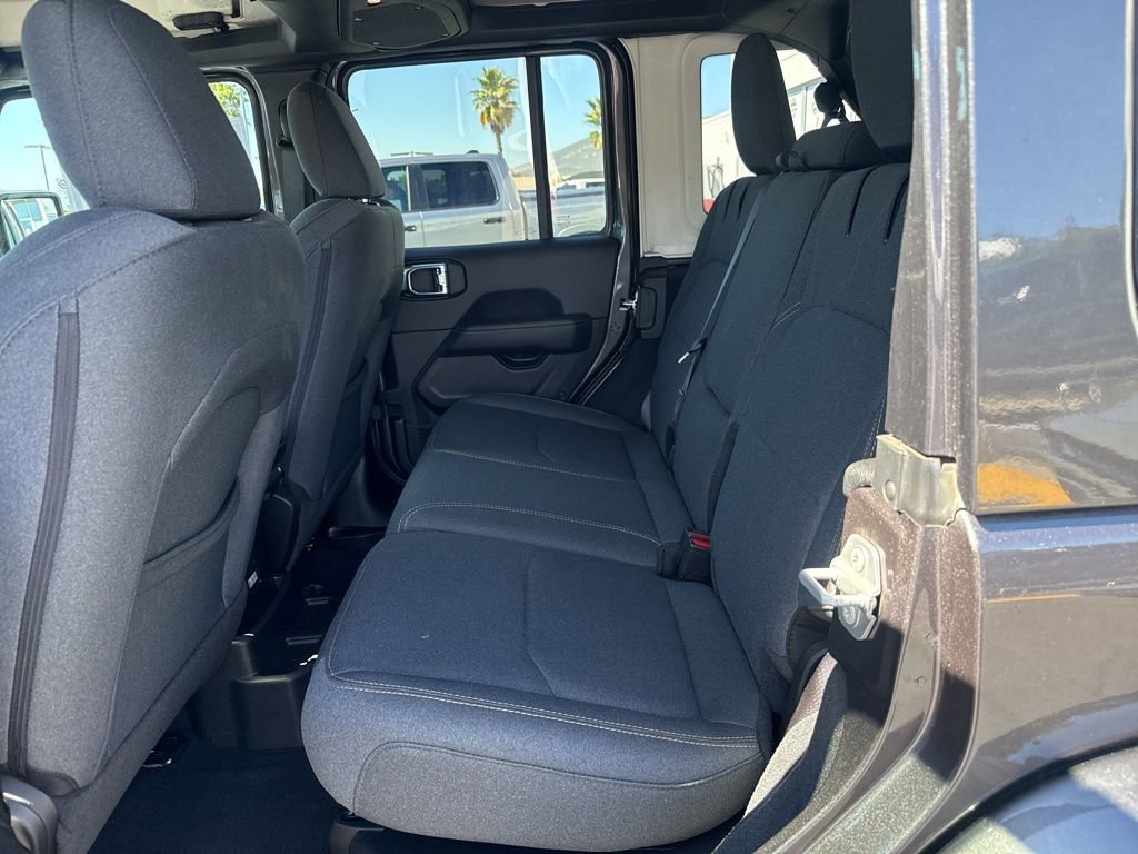 Certified 2025 Jeep Wrangler Unlimited Sahara w/ Safety Group image 16