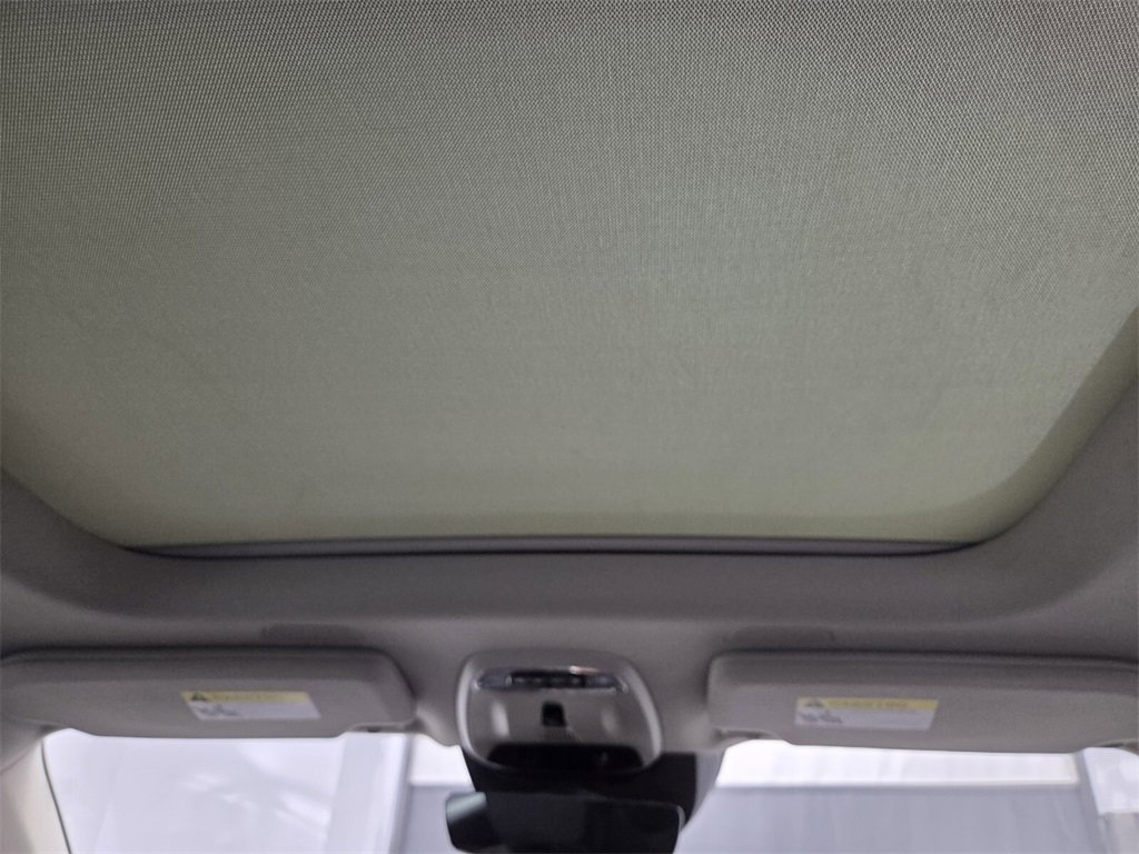 Used 2022 Volvo XC90 T5 Momentum w/ Advanced Package image 21