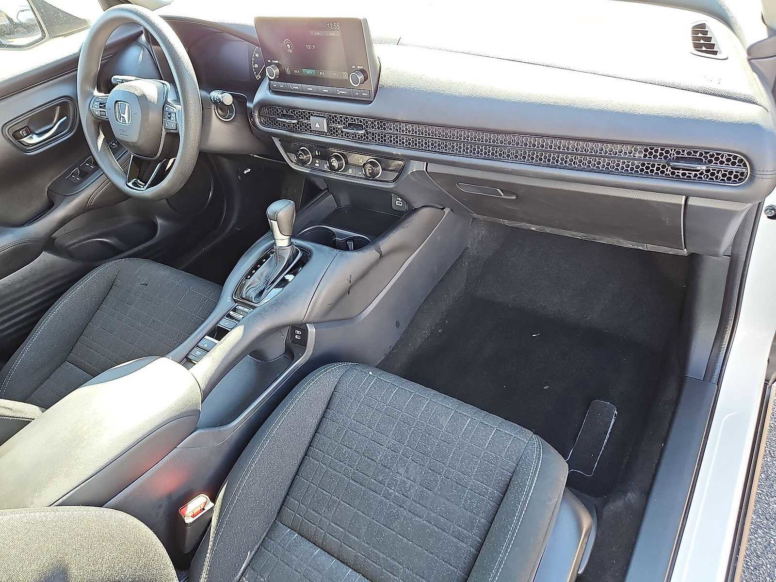 Used 2025 Honda HR-V LX image 29