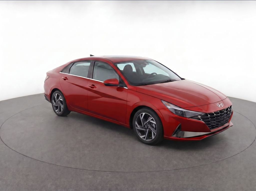 Used 2025 Hyundai Elantra Limited FWD image 2