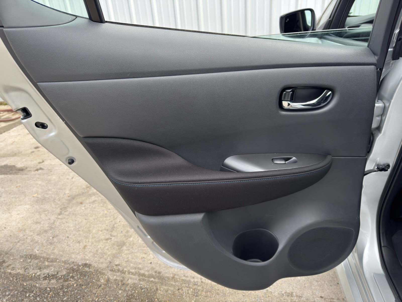 Used 2023 Nissan Leaf S image 35