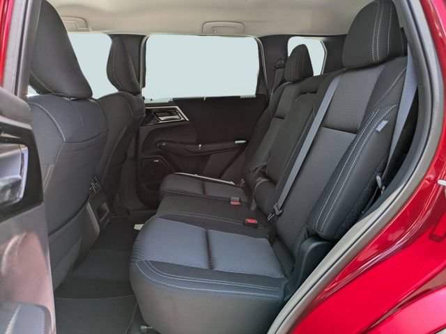 Used 2026 Mitsubishi Outlander ES FWD image 14