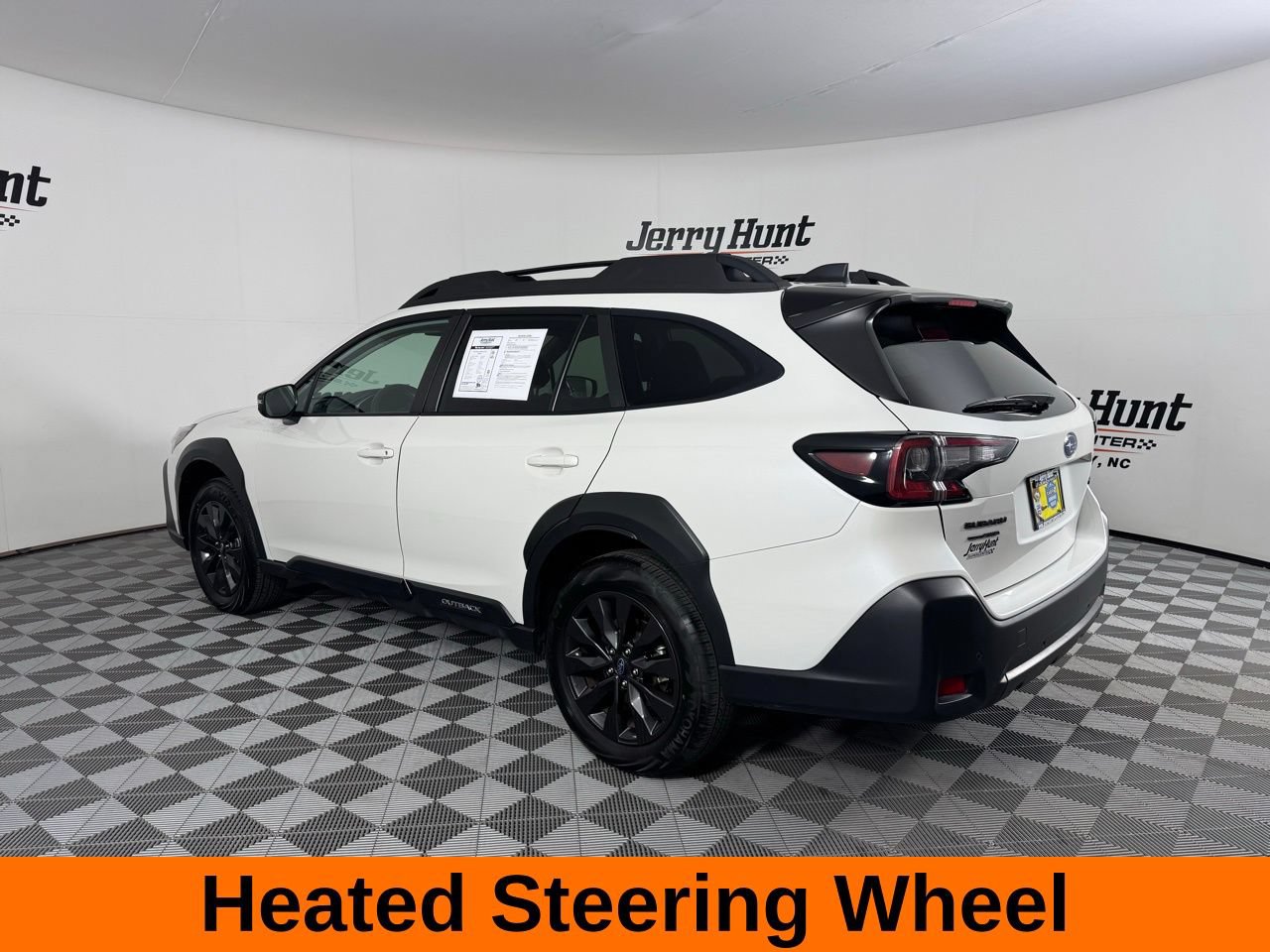Used 2025 Subaru Outback Onyx Edition AWD/4WD image 13
