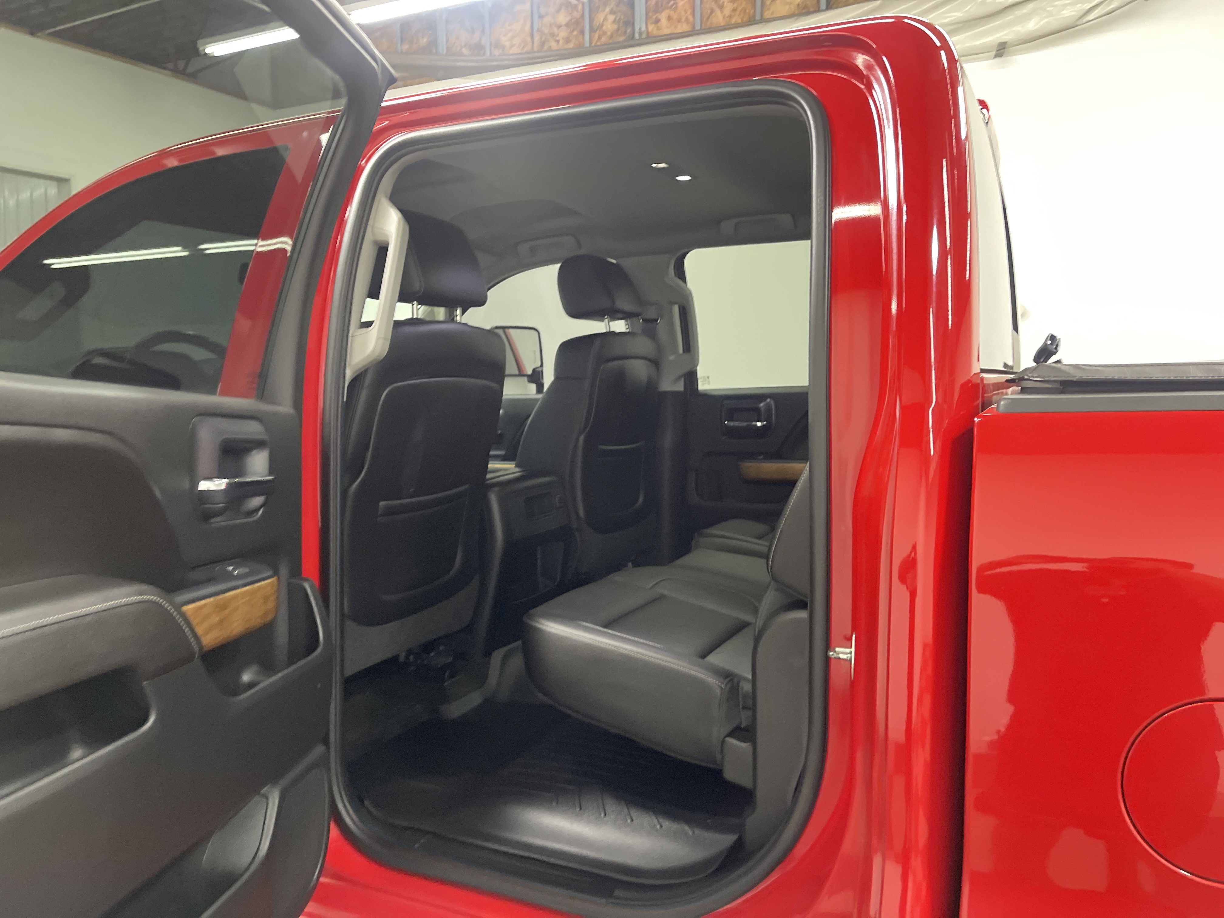 Used 2015 Chevrolet Silverado 2500 LTZ w/ Duramax Plus Package AWD/4WD image 13