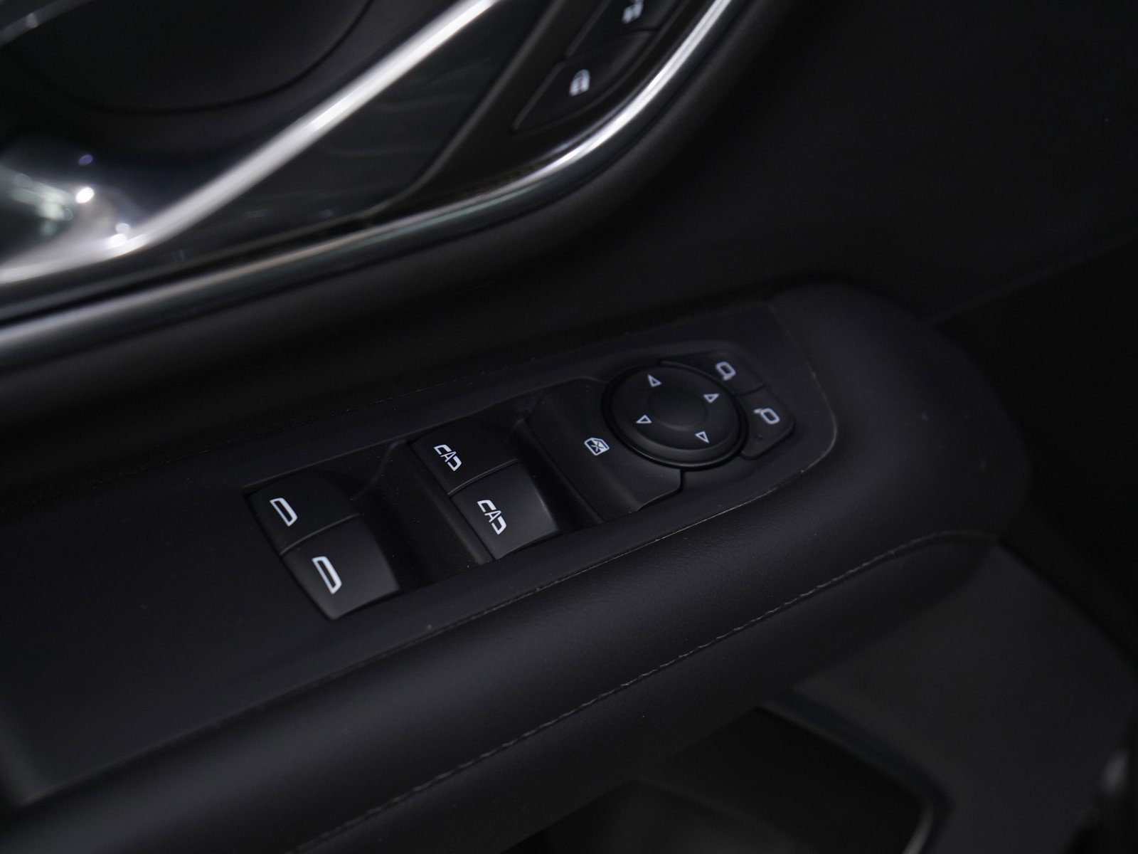 Used 2023 Chevrolet Suburban LS image 21