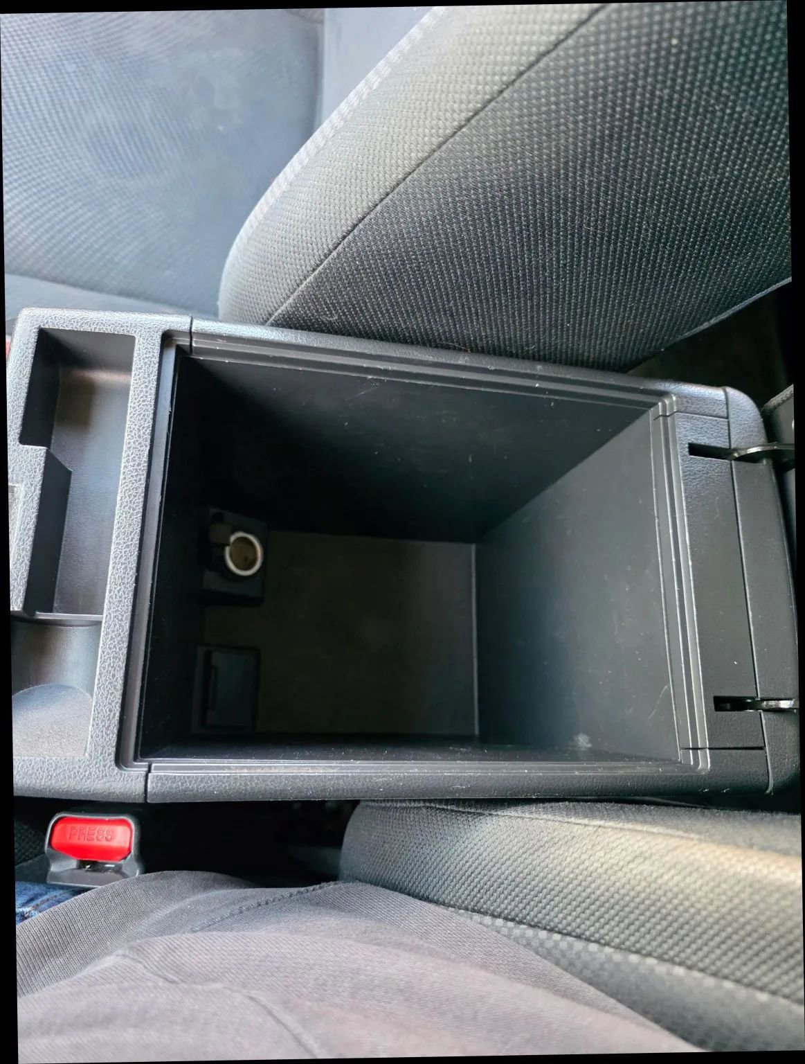 Used 2013 Nissan Rogue S image 22