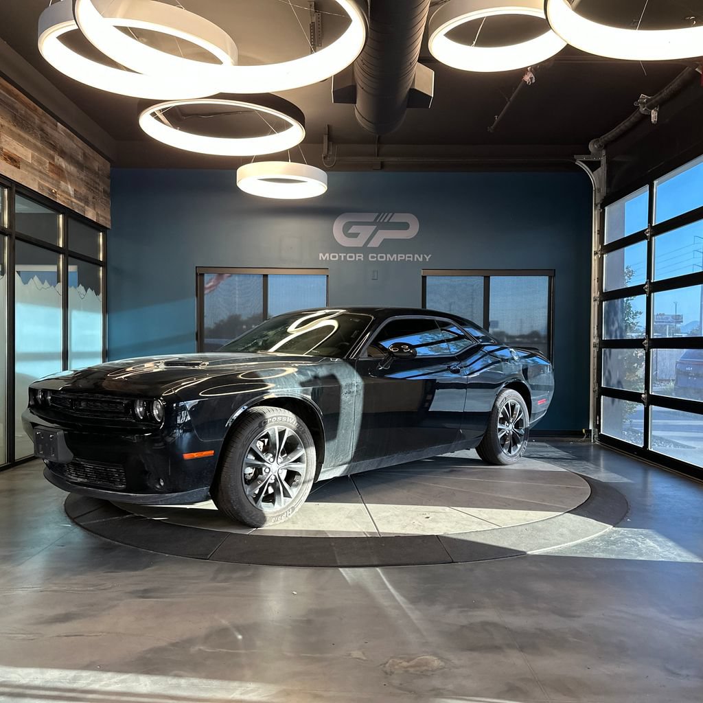 Used 2022 Dodge Challenger SXT w/ Blacktop Package AWD/4WD image 7
